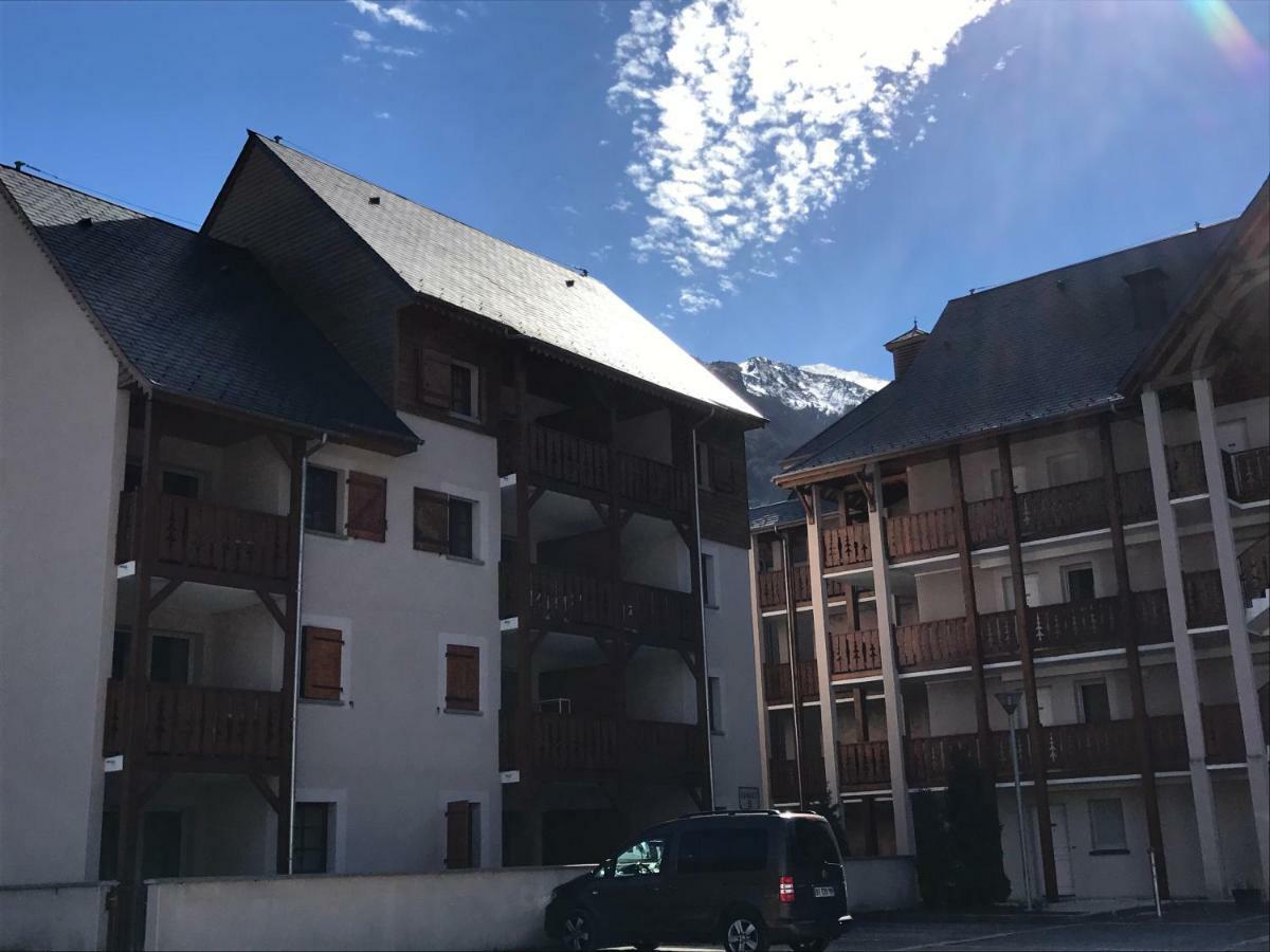 Appartement Tt Confort Au Coeur Des Montagnes Avec Vue Sur Les Montagnes Wifi 吕兹-圣索沃尔 外观 照片