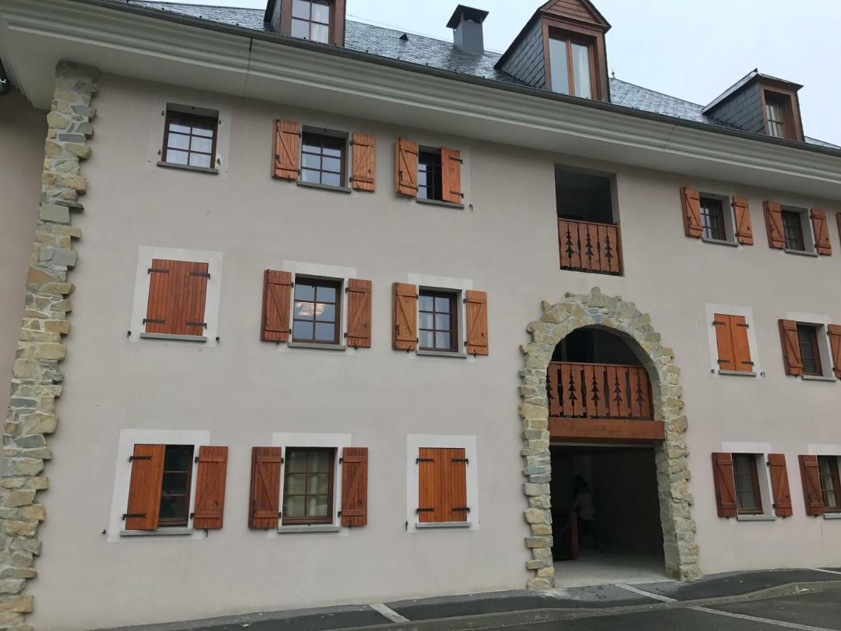 Appartement Tt Confort Au Coeur Des Montagnes Avec Vue Sur Les Montagnes Wifi 吕兹-圣索沃尔 外观 照片